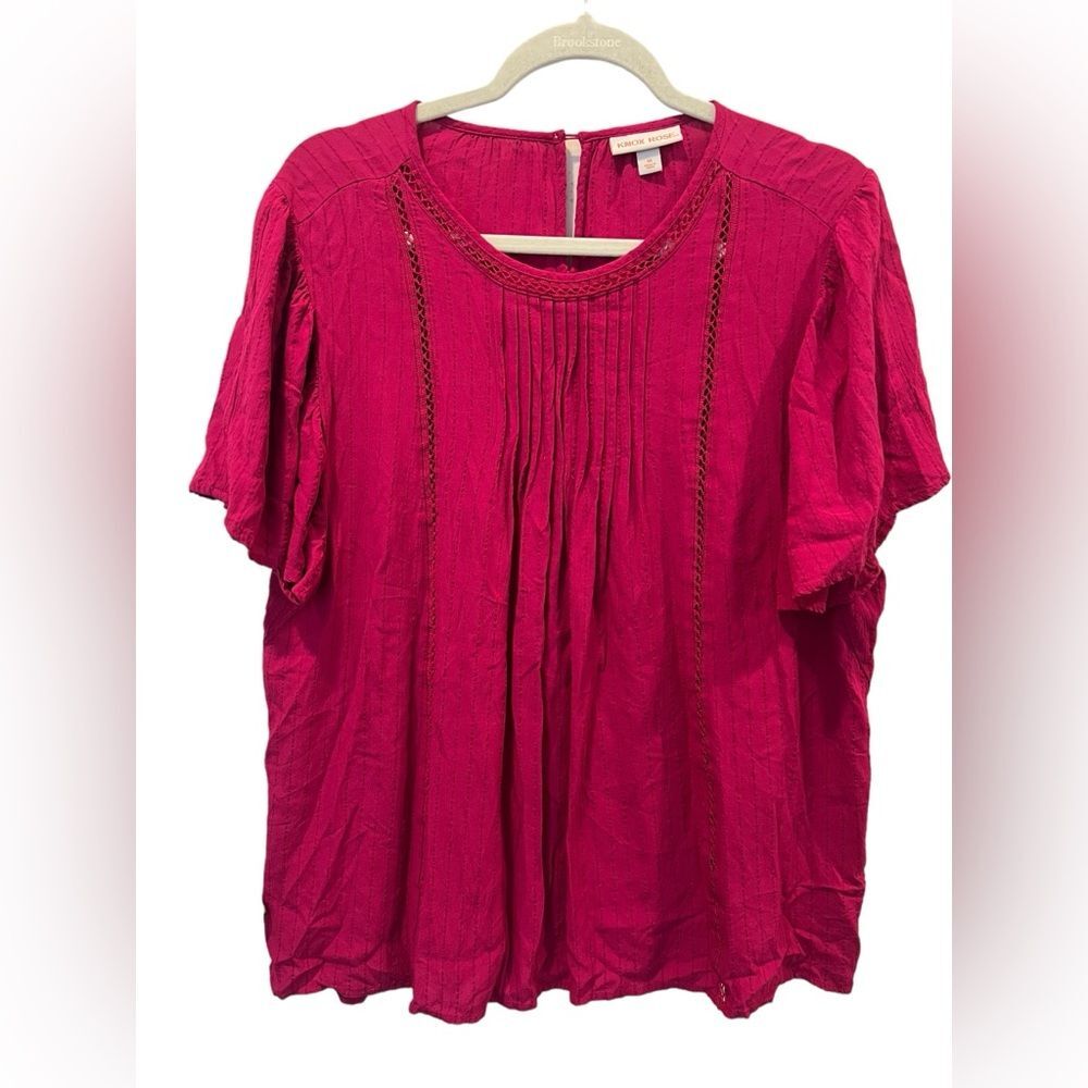 Knox Rose Magenta Key Hole Back Flowy‎ Blouse size medium